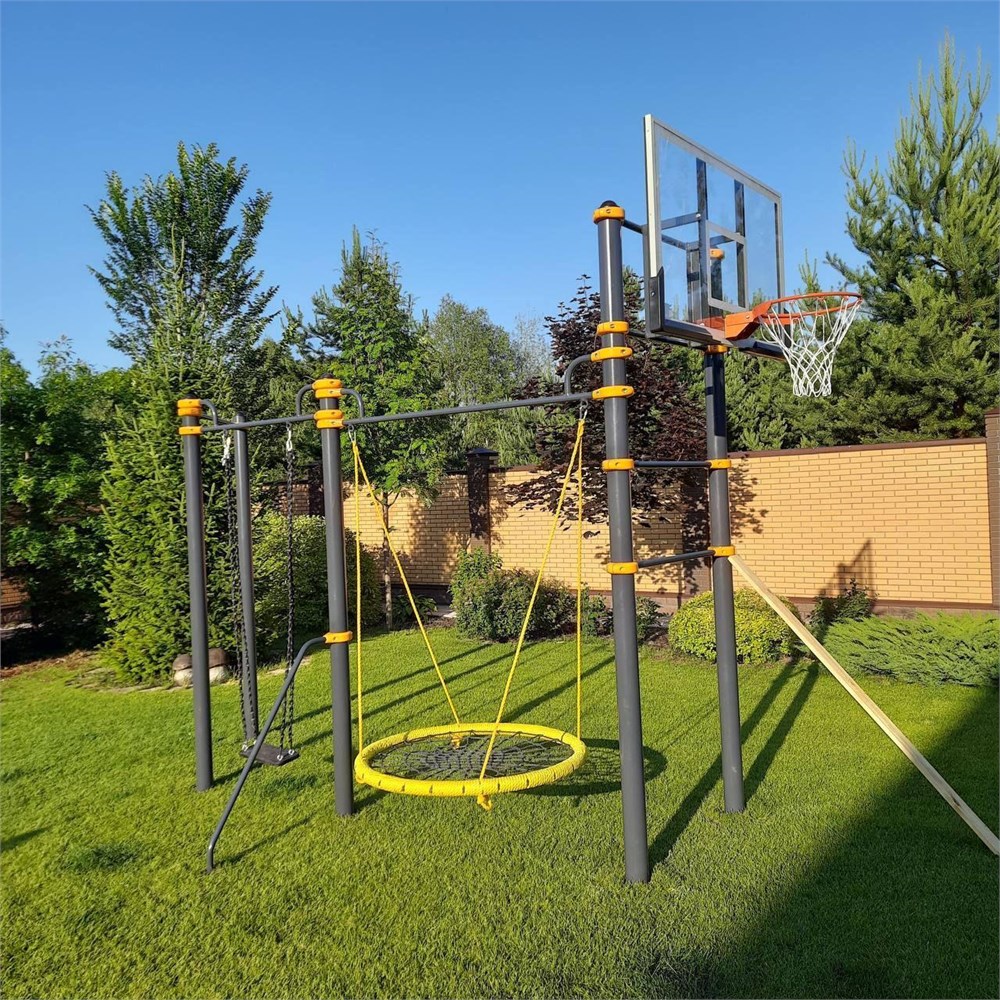 Спортивный комплекс с гнездом и баскетбольным кольцом